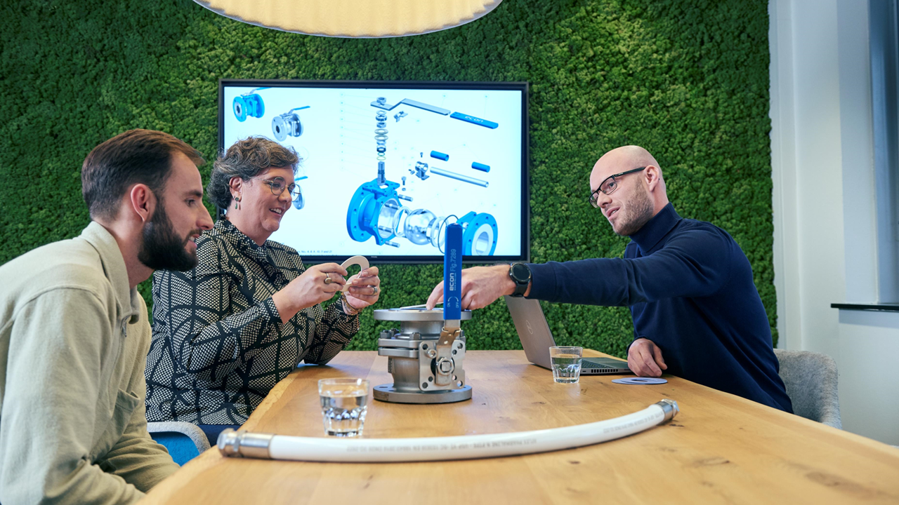 ERIKS engineers discussing product